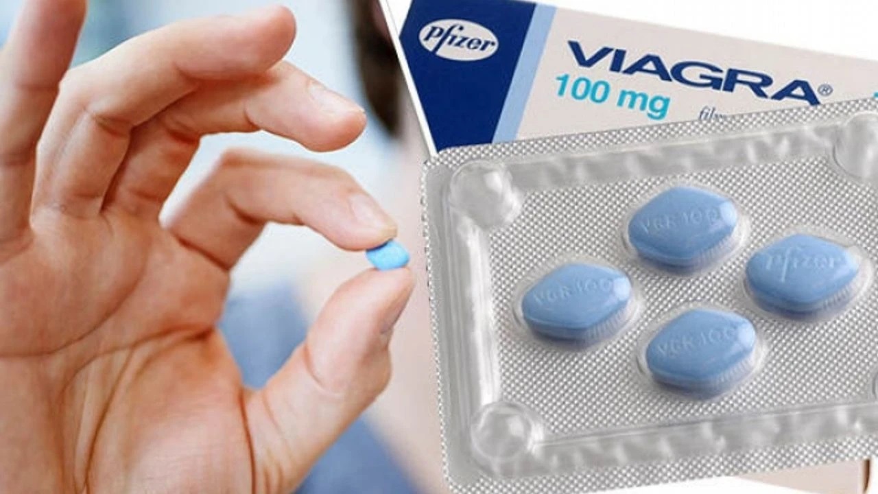 Orijinal Viagra 100 mg 1 kutu 4 tablet ambalaj görseli